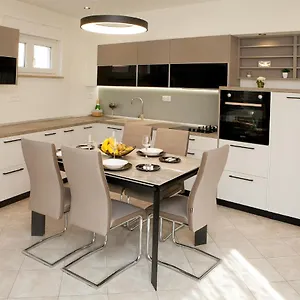 Nikoleto Apartament Zadar
